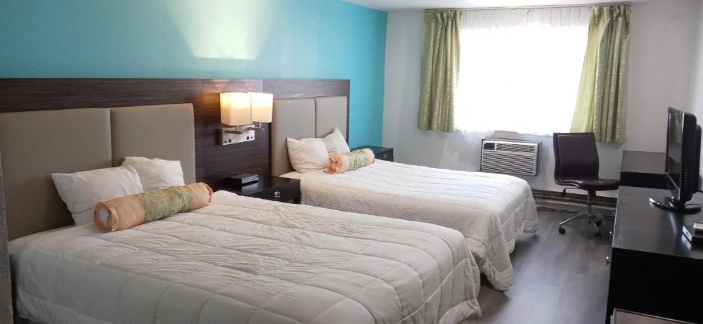 Nampa Inn & Suites